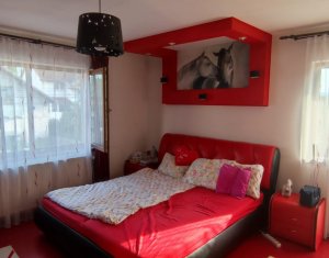 Maison 4 chambres à vendre dans Floresti