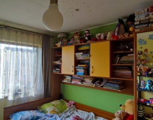 Maison 4 chambres à vendre dans Floresti