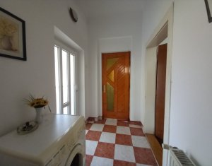 Maison 4 chambres à vendre dans Cluj-napoca, zone Marasti