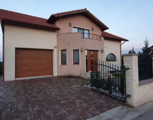 Maison 4 chambres à vendre dans Luna De Sus