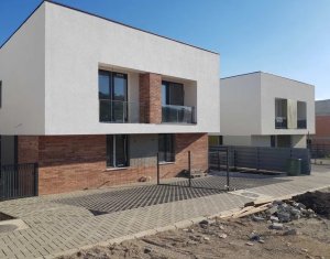 Maison 4 chambres à vendre dans Cluj-napoca