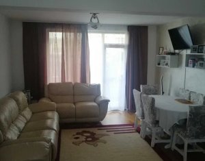 Maison 4 chambres à vendre dans Floresti