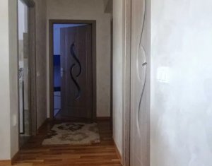 Maison 4 chambres à vendre dans Floresti