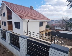 Maison 6 chambres à vendre dans Cluj-napoca, zone Dambul Rotund