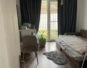 Maison 4 chambres à vendre dans Floresti