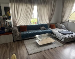 Maison 4 chambres à vendre dans Floresti