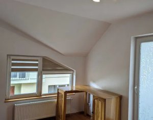 Maison 4 chambres à vendre dans Floresti