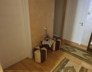 Appartement 4 chambres à vendre dans Cluj-napoca, zone Marasti