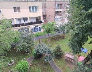 Appartement 4 chambres à vendre dans Cluj-napoca, zone Marasti
