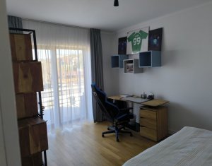 Maison 5 chambres à vendre dans Cluj-napoca, zone Faget