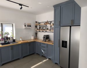 Maison 5 chambres à vendre dans Cluj-napoca, zone Faget