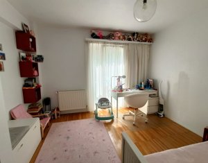 Appartement 3 chambres à vendre dans Cluj-napoca, zone Manastur