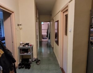 Appartement 4 chambres à vendre dans Cluj-napoca, zone Plopilor