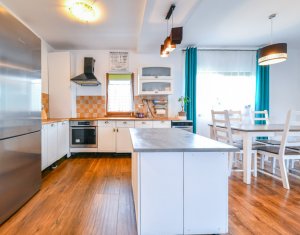 Maison 5 chambres à vendre dans Cluj-napoca, zone Faget