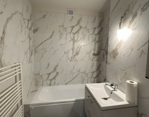 Appartement 3 chambres à vendre dans Cluj-napoca, zone Marasti