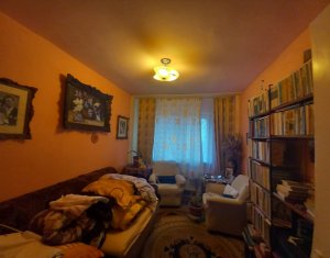 Appartement 4 chambres à vendre dans Cluj-napoca, zone Manastur