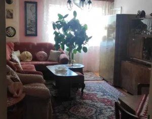 Appartement 4 chambres à vendre dans Cluj-napoca, zone Manastur