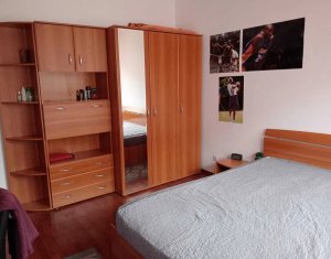 Appartement 3 chambres à vendre dans Cluj-napoca, zone Centru
