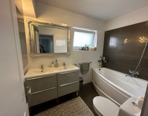 Appartement 3 chambres à vendre dans Cluj-napoca, zone Borhanci