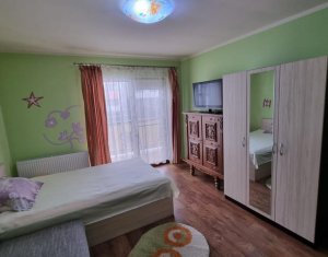 Maison 4 chambres à vendre dans Floresti