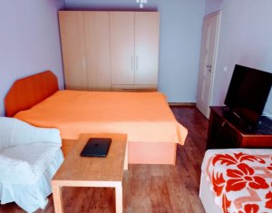 Maison 4 chambres à vendre dans Floresti