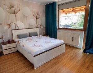 Maison 4 chambres à vendre dans Floresti