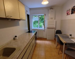 Appartement 3 chambres à vendre dans Cluj-napoca, zone Marasti