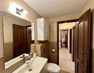 Appartement 3 chambres à vendre dans Cluj-napoca, zone Plopilor