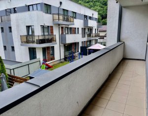 Appartement 3 chambres à louer dans Floresti