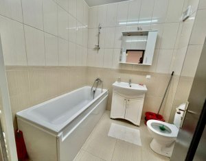 Appartement 3 chambres à louer dans Floresti