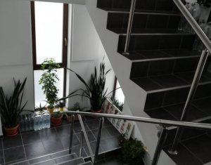 Ház 6 szobák eladó on Cluj-napoca, Zóna Intre Lacuri