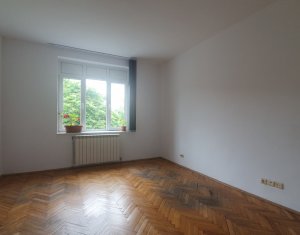 Appartement 4 chambres à louer dans Cluj-napoca, zone Gruia