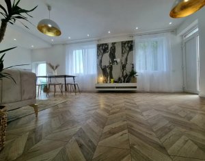 Maison 5 chambres à vendre dans Cluj-napoca, zone Dambul Rotund