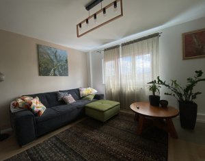 Appartement 4 chambres à vendre dans Cluj-napoca, zone Marasti