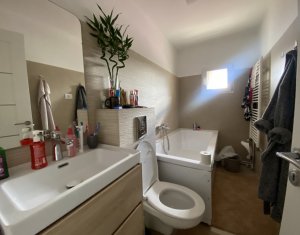 Appartement 4 chambres à vendre dans Cluj-napoca, zone Marasti