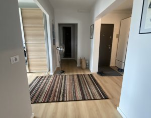 Appartement 4 chambres à vendre dans Cluj-napoca, zone Marasti