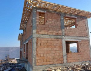 Ház 4 szobák eladó on Dezmir, Zóna Centru