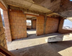 Ház 4 szobák eladó on Dezmir, Zóna Centru