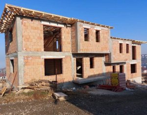 Ház 4 szobák eladó on Dezmir, Zóna Centru