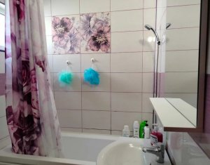 Appartement 4 chambres à vendre dans Floresti