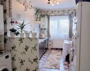 Appartement 4 chambres à vendre dans Floresti