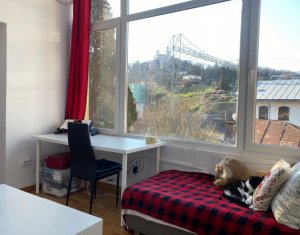 Appartement 3 chambres à vendre dans Cluj-napoca, zone Centru