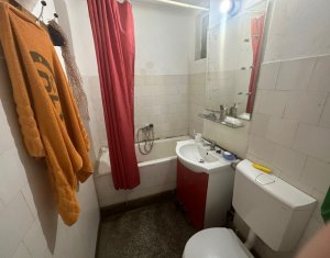 Appartement 3 chambres à vendre dans Cluj-napoca, zone Plopilor