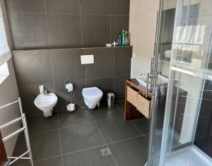 Maison 6 chambres à vendre dans Cluj-napoca, zone Andrei Muresanu