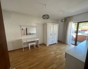 Maison 6 chambres à vendre dans Cluj-napoca, zone Andrei Muresanu
