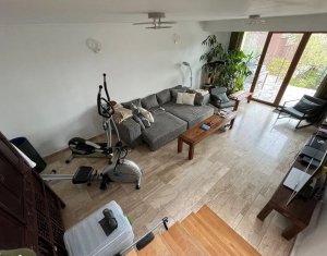 Maison 6 chambres à vendre dans Cluj-napoca, zone Andrei Muresanu