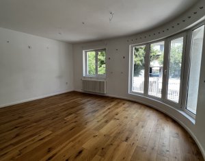 Maison 8 chambres à louer dans Cluj-napoca, zone Centru