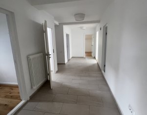 Maison 8 chambres à louer dans Cluj-napoca, zone Centru