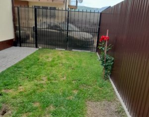 Maison 4 chambres à vendre dans Floresti