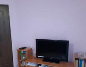 Maison 4 chambres à vendre dans Floresti